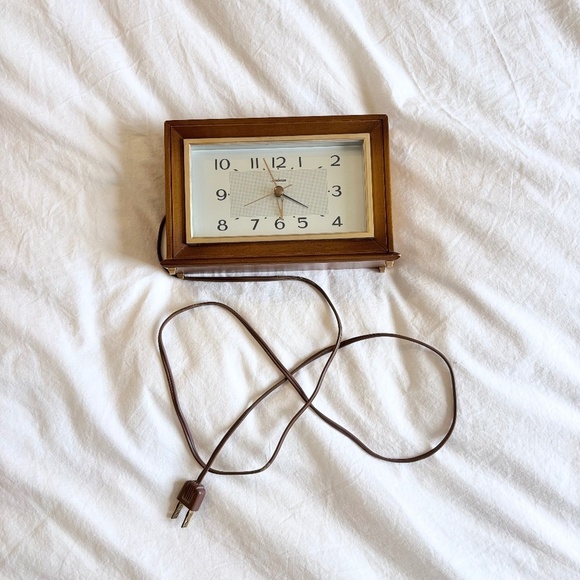 Sunbeam Other - MCM Alarm Clock ‼️SOLD ELSEWHERE ‼️